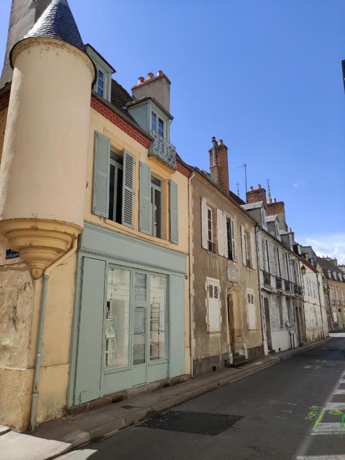 L'Atelier De L'Artiste - Moulins Coeur De Ville Eksteriør billede