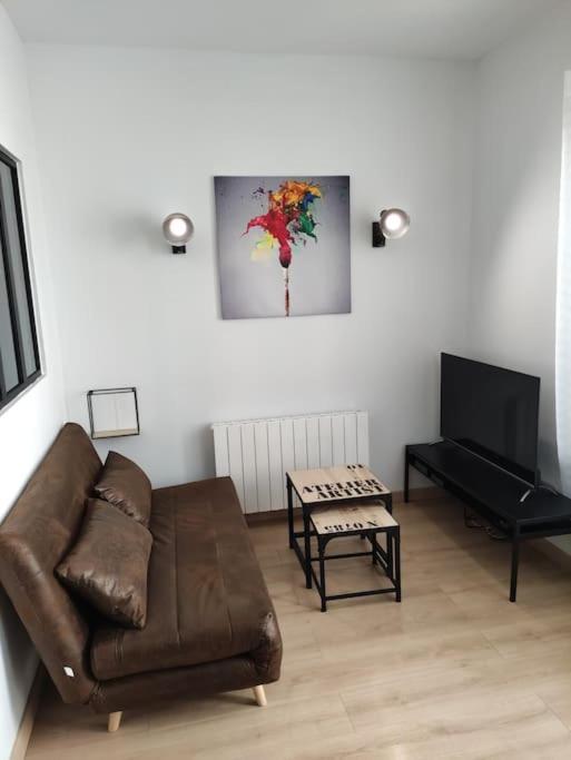L'Atelier De L'Artiste - Moulins Coeur De Ville Eksteriør billede